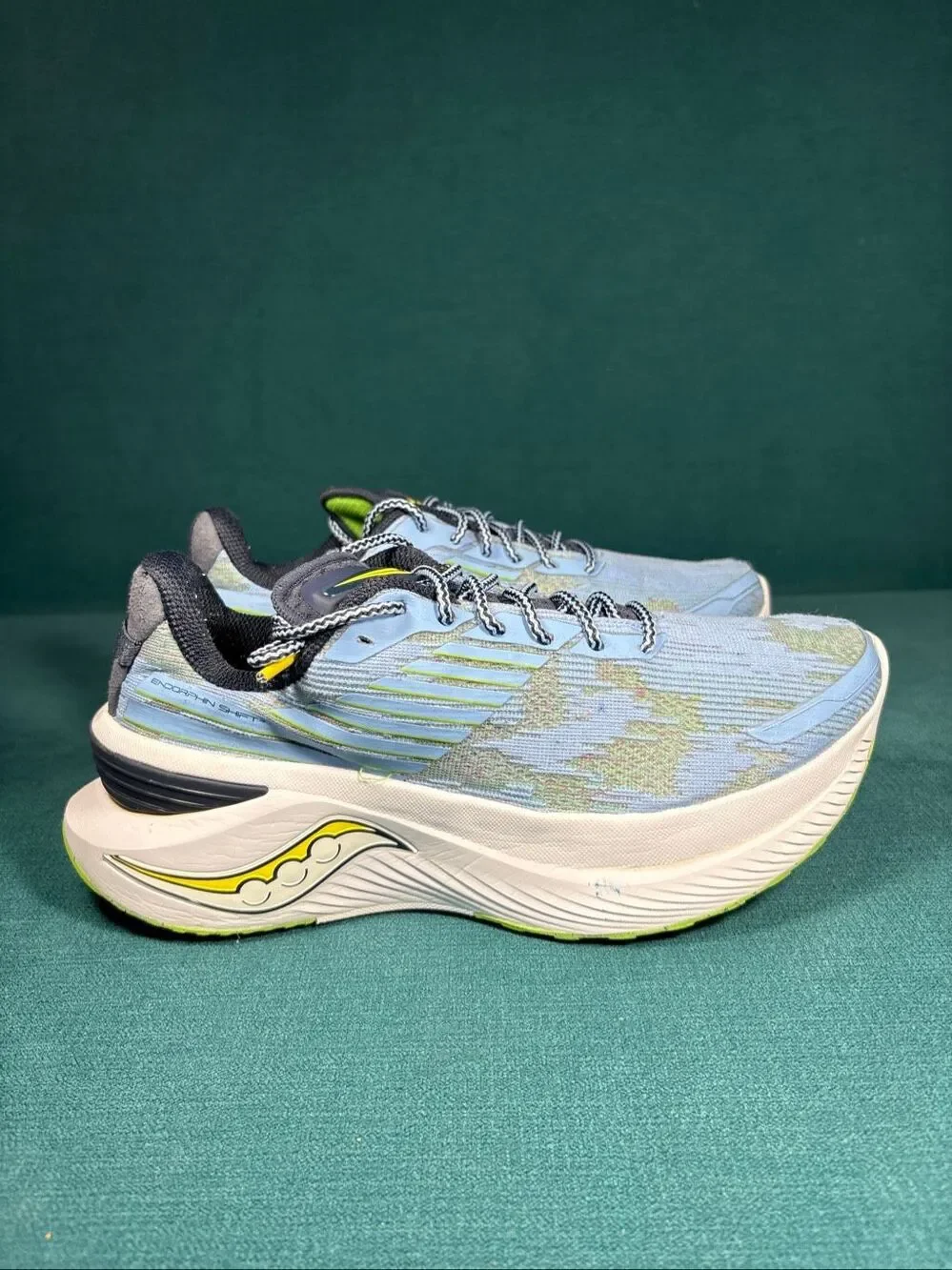 Saucony Endorphin Shift 3 Womens 8.5 Running Shoes Sky Blue Acid Lime S10813-35